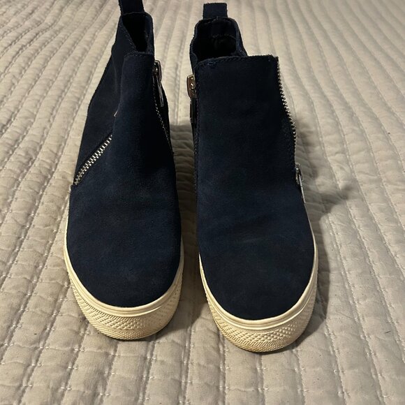 Steve Madden Women’s Wedgie Sneakers Navy Blue Suede 8.5 Casual Comfortable - Picture 4 of 13